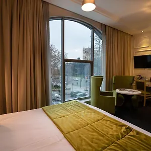 Dondar Formula 1 View Otel