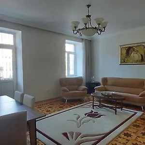 Апартаменты Azneft Royal Sea View, Баку